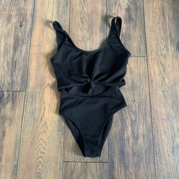 (2/$15) Zaful Front Knot Cut Out One Piece Swimsuit - Picture 1 of 3
